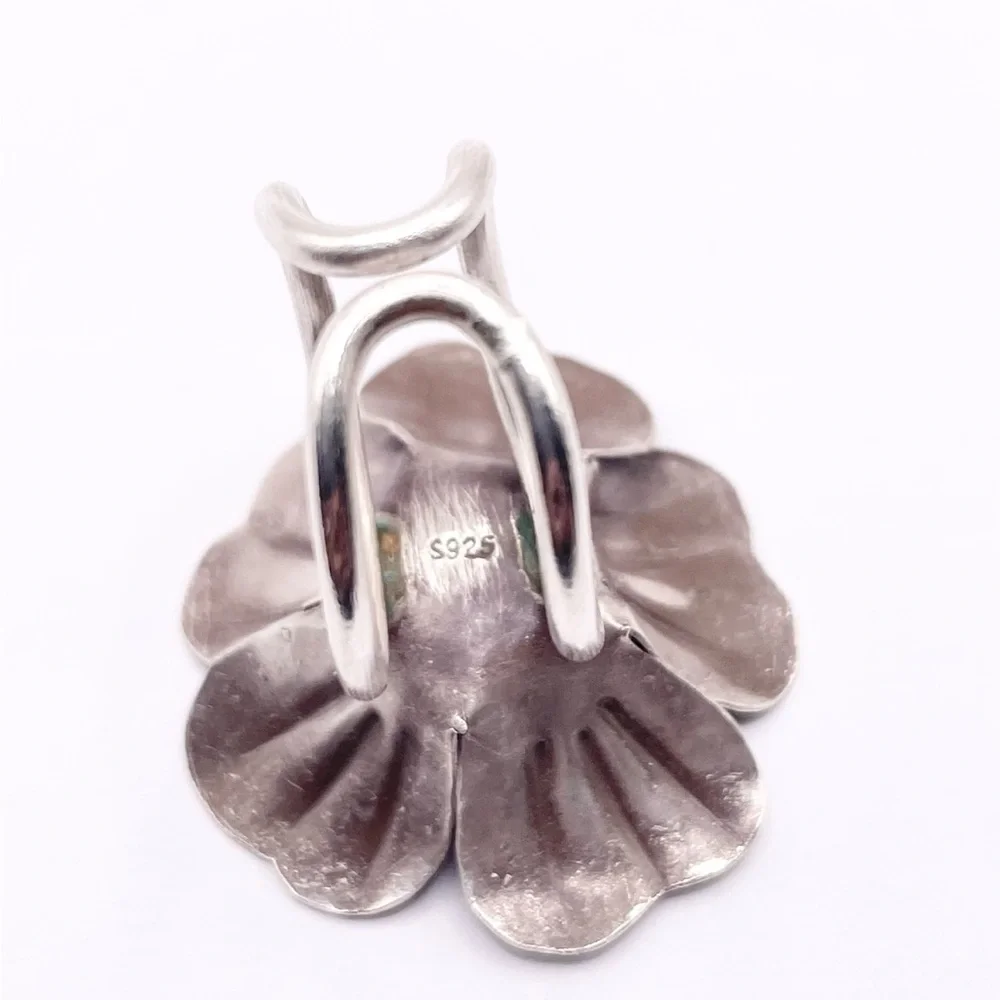 Size 6.5 Vintage 3D Flower 925 Sterling Silver Ring - Picture 4 of 8
